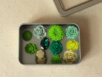 Green Flower Magnet Set